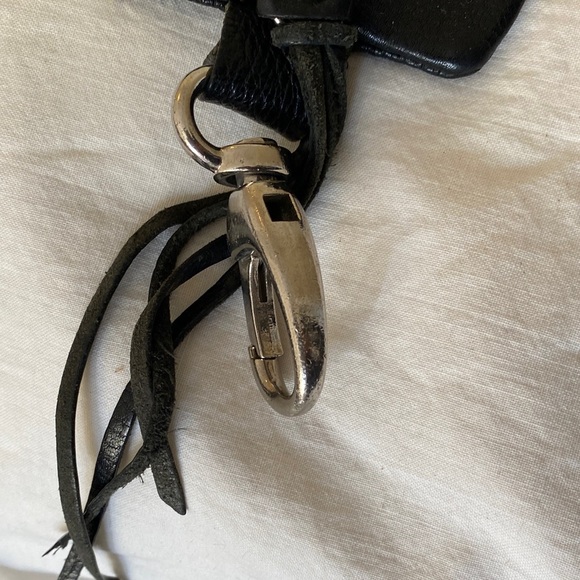 Roots Black Leather Wallet with Keychain - Picture 3 of 4